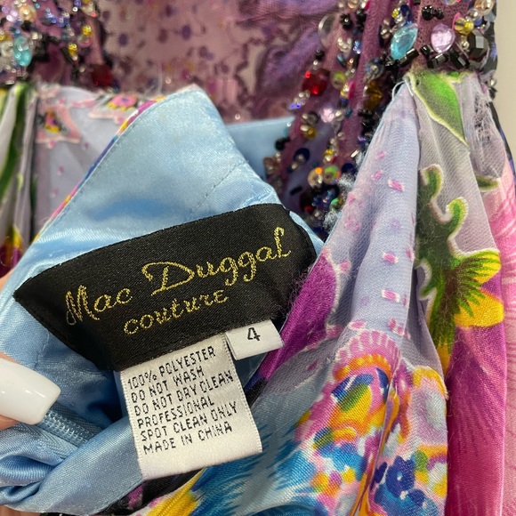 Dress - Picture 8 of 8